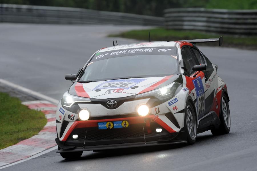  Toyota C-HR by GAZOO Racing 2016 года  (фото 2 из 6)